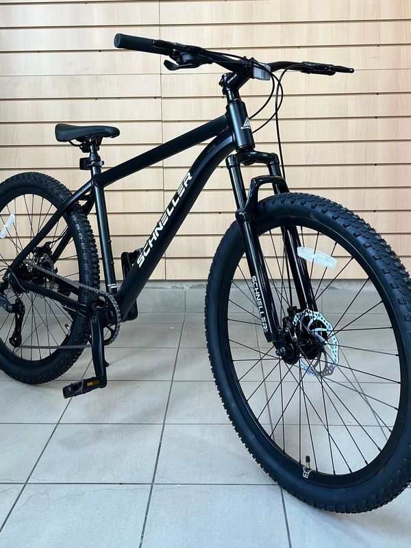 Горный велосипед SCHNELLER ORIGINAL TT401, диаметр колес 27,5", 7 скоростей, рама алюминий, цвет черный