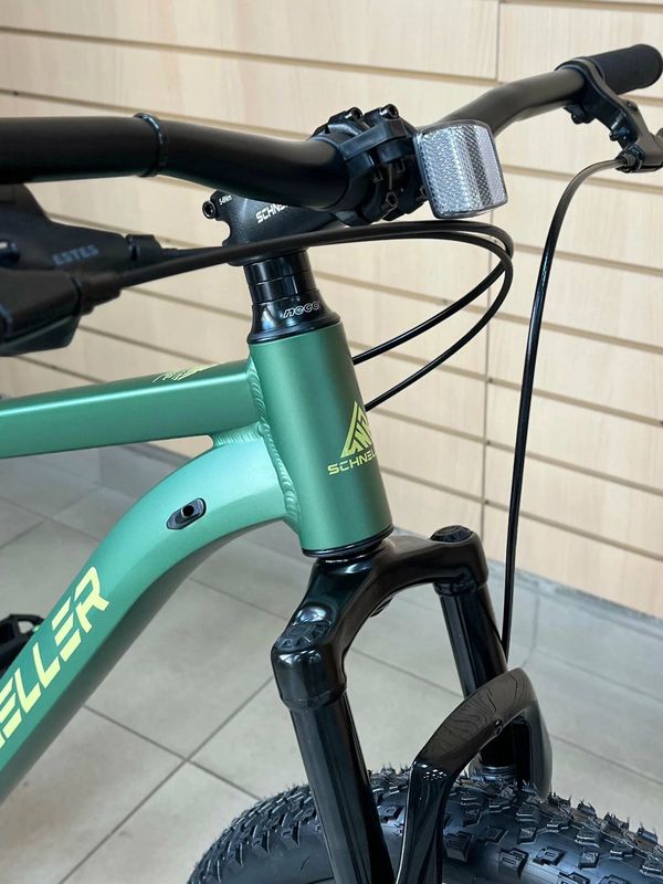 Горный велосипед SCHNELLER ORIGINAL TT401, диаметр колес 27,5", 7 скоростей, рама алюминий, цвет зеленый