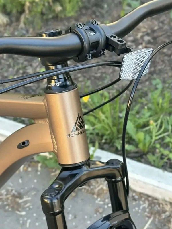 Горный велосипед SCHNELLER ORIGINAL TT401, диаметр колес 27,5", 7 скоростей, рама алюминий, цвет золотой