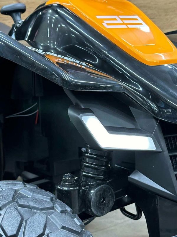 Квадроцикл детский LM212 (McLaren), черный, полный привод 4x4