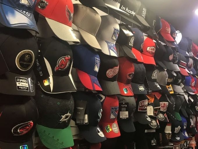 Бейсболки NHL –носи силу любимых команд!