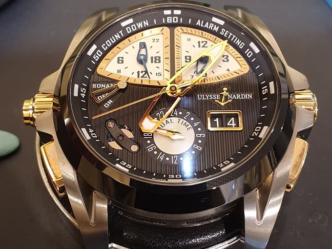 В ремонте легендарные часы Ulysse Nardin