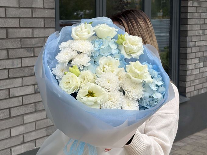 Выбор сделан?А теперь выбери цветы🌼
