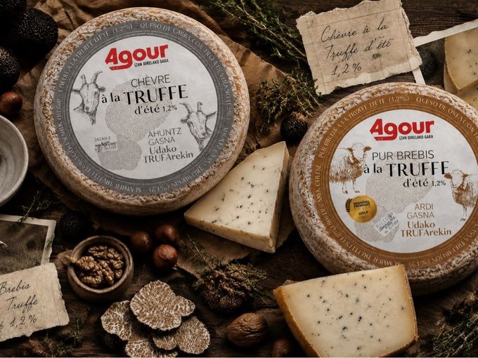 AGOAR. Овечий и козий сыр с трюфелем