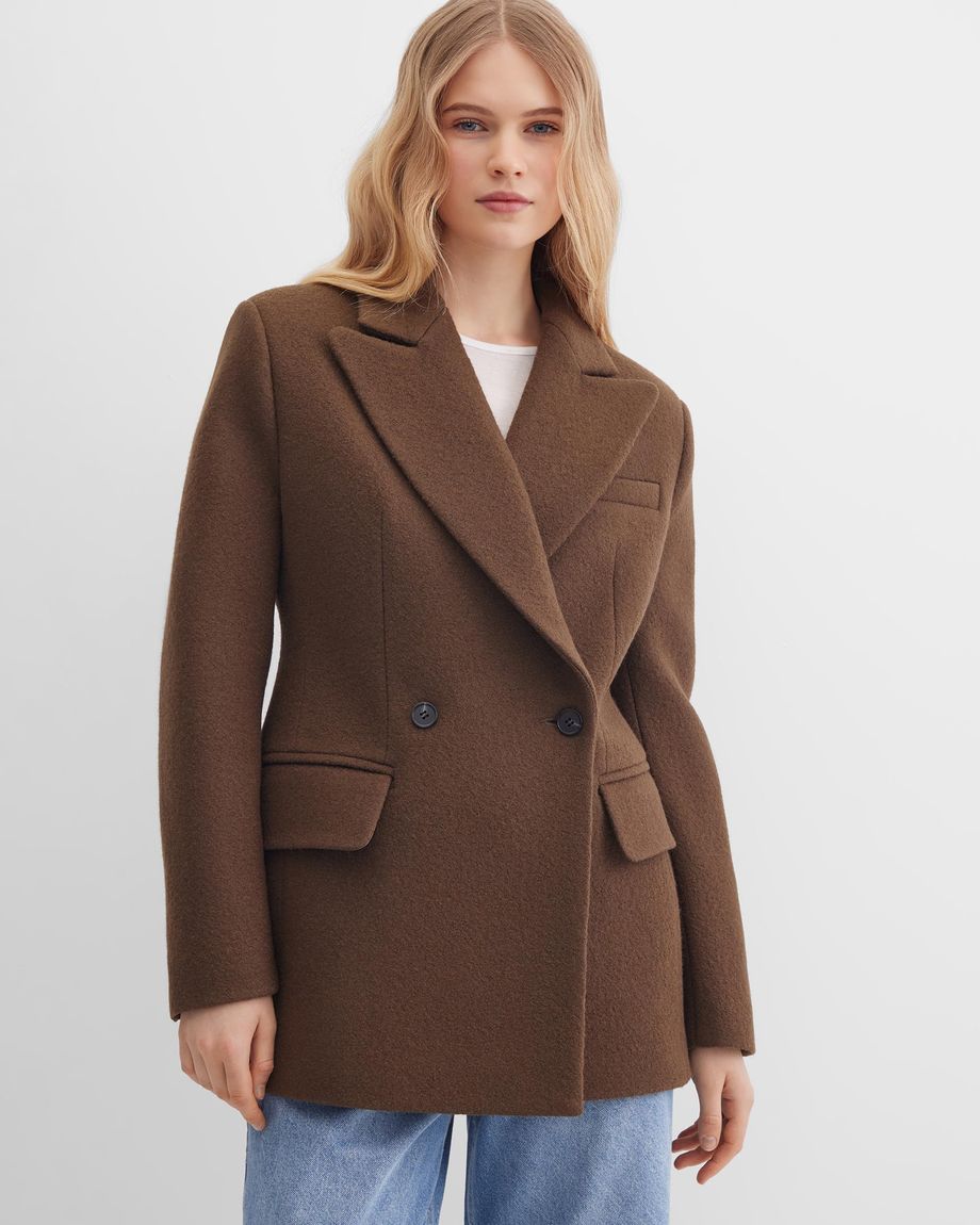Bella Collection | Solstand | Costoso