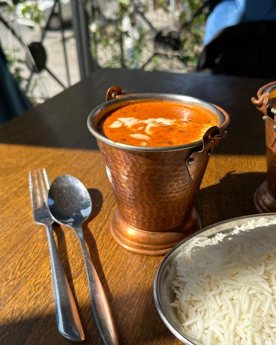 Gandhi Indian Restaurant & Lounge
