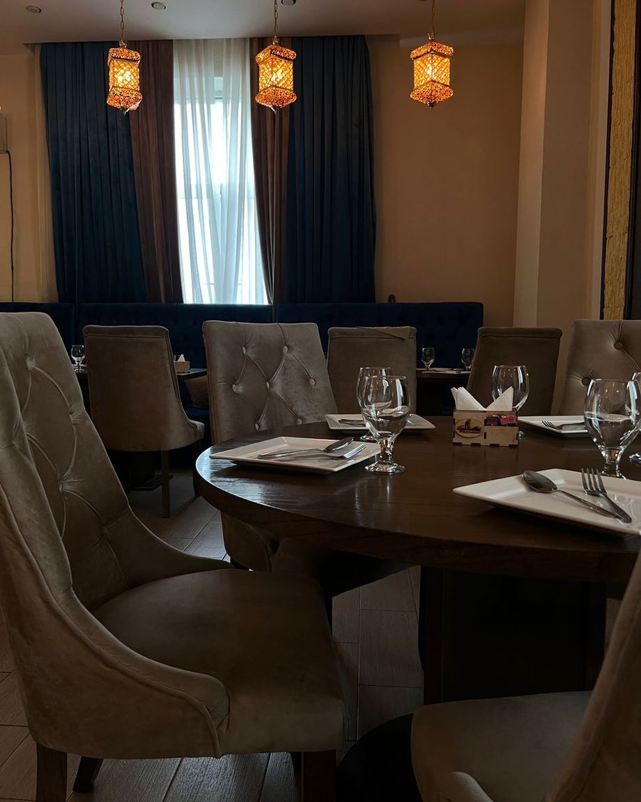 Gandhi Indian Restaurant & Lounge