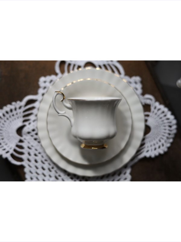 Винтажная пара, Royal Albert Val D’or