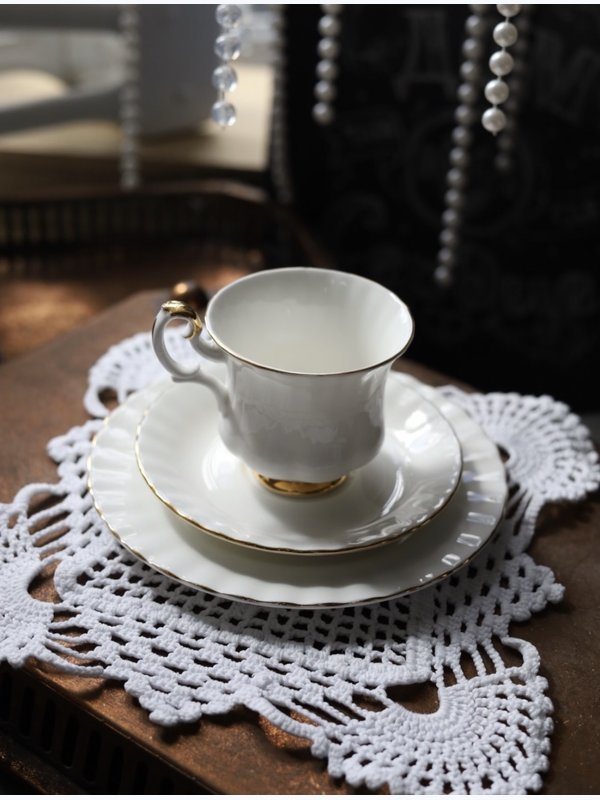 Винтажная пара, Royal Albert Val D’or