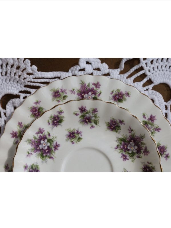 Винтажное трио Royal Albert Sweet Violets