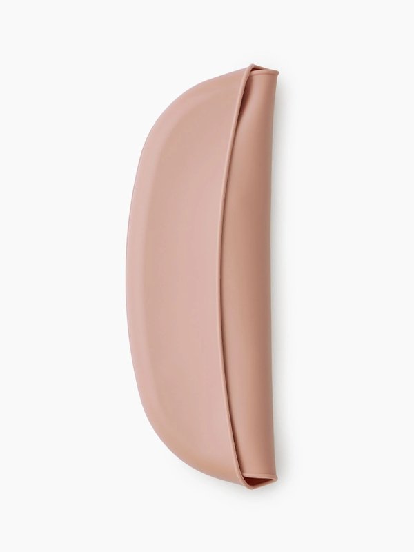 Нагрудный фартук силиконовый beige red Happy Baby (6мес+)