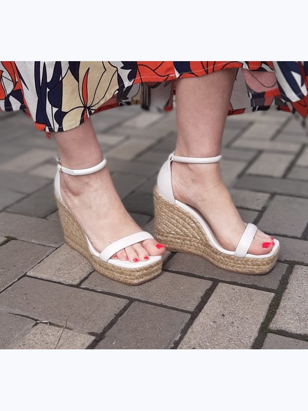 Босоножки женские STUART WEITZMAN