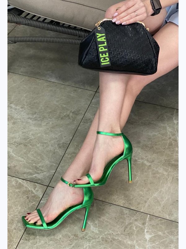 Босоножки женские STUART WEITZMAN