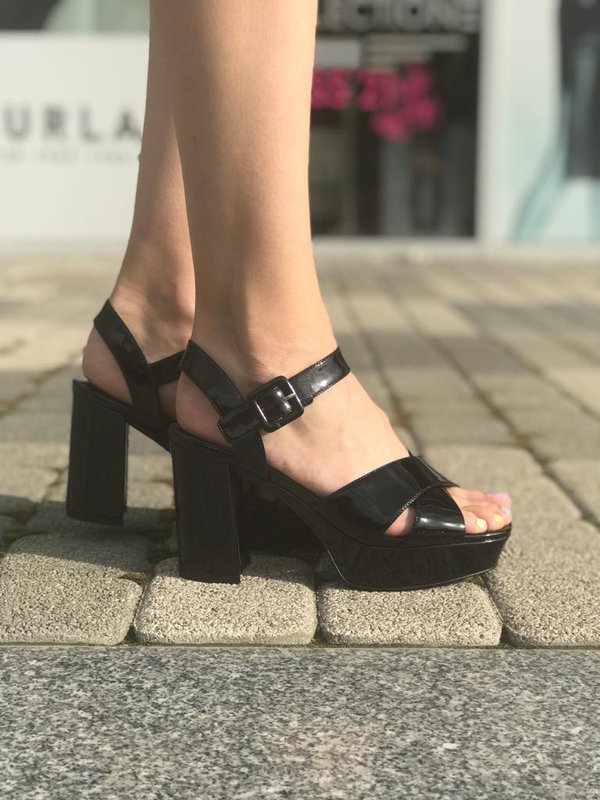 Босоножки  женские JEFFREY CAMPBELL