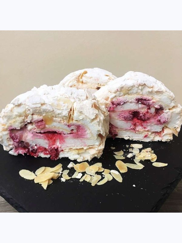 Меренговый рулет