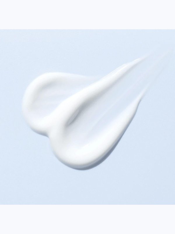 Увлажняющий солнцезащитный крем Dr. Althea Aqua Glowing Sunscreen SPF50+ PA++++