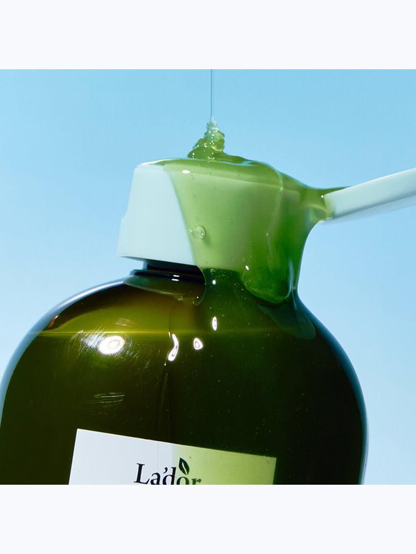 Активирующий шампунь для жирной кожи головы Lador Root Re-Boot Activating Shampoo Cica & Tea Tree 300ml
