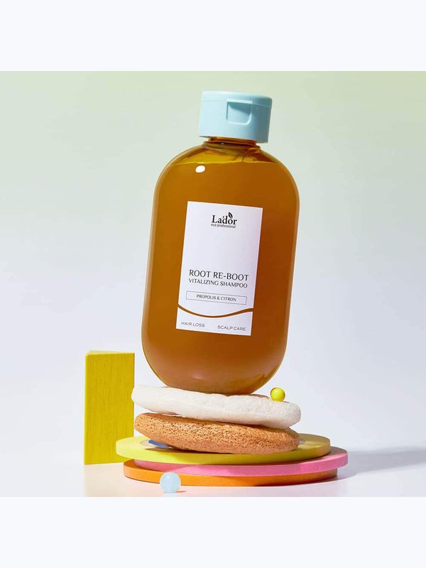 Шампунь для сухой кожи головы с прополисом Lador Root Re-Boot Vitalizing Shampoo Propolis & Citron 300 мл