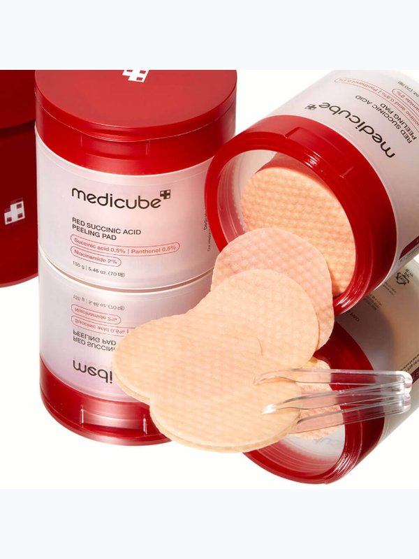 Отшелушивающие пэды с янтарной кислотой medicube Red Succinic Acid Peeling Pad