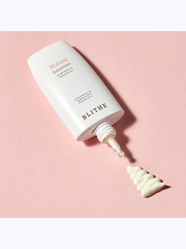 Солнцезащитный крем на химических фильтрах Blithe UV Protector Honest Sunscreen SPF50+ PA++++