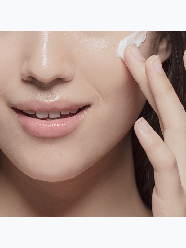 Антивозрастной крем со спикулами и бакучиолом Derma Factory