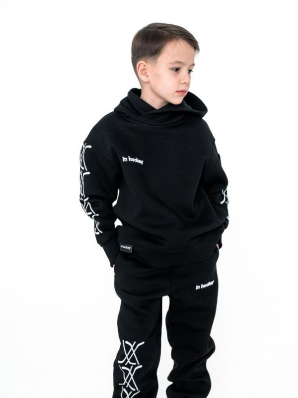 Костюм спортивный детский ,утепленный. Цвет :Черный