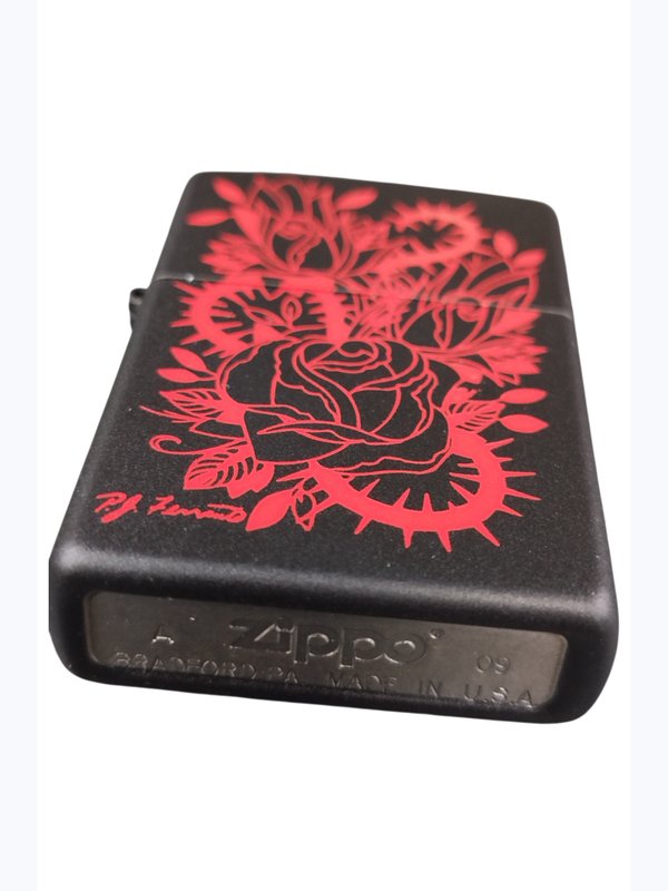 Зажигалки Zippo Шнурки для ботинок, Инь Янь, Роза
