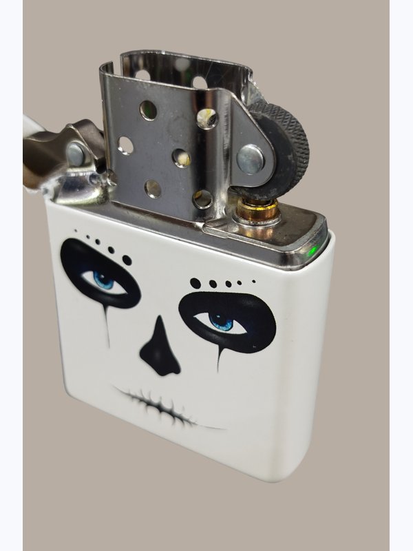 Зажигалки Zippo Черный кот, Глаз монстра, Маска черепа