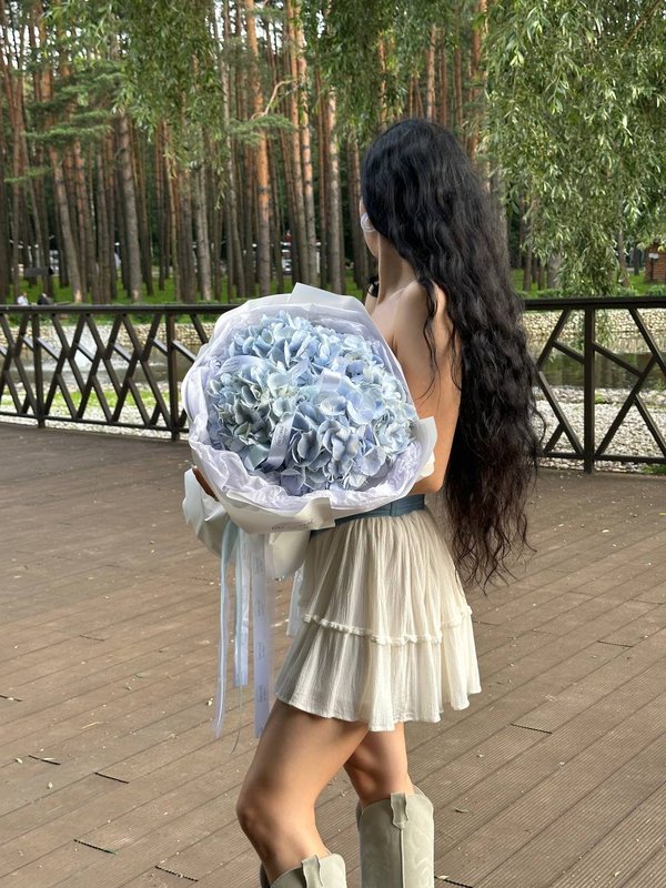 Букет "Голубая гортензия"