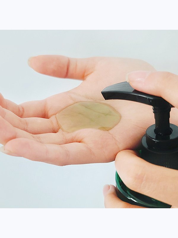 Слабокислотный травяной шампунь с аминокислотами Lador Herbalism Shampoo