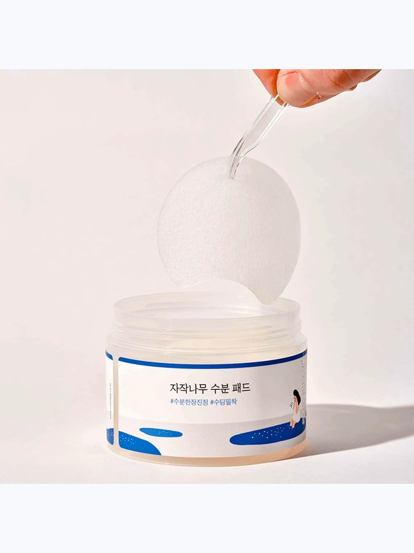 Успокаивающие пэды с берёзовым соком Round Lab Birch Juice Moisturizing Pad, 80шт