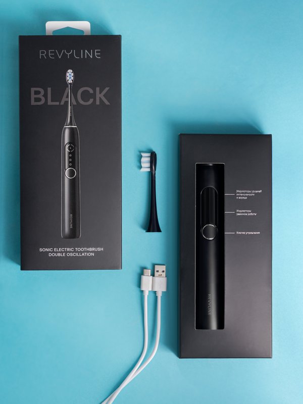 Звуковая зубная щётка Revyline RL 066 Black