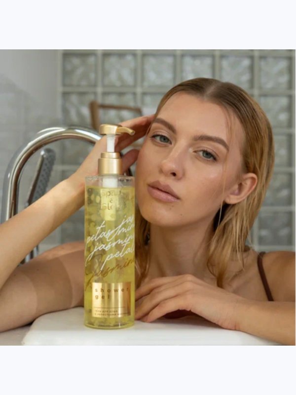 Гель для душа с лепестками жасмина Spark&Glow Jasmine petal shower gel 500мл