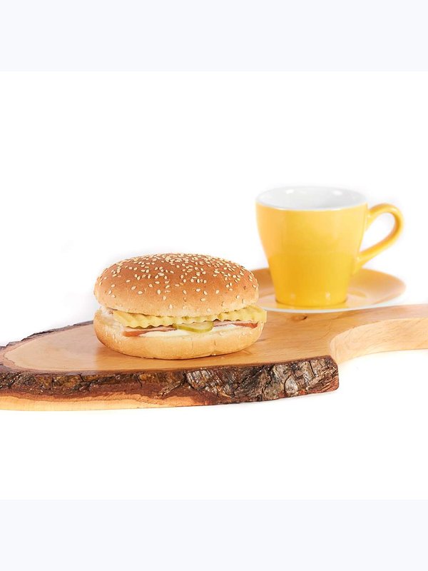 Hamburgers ar šķiņķi un sieru