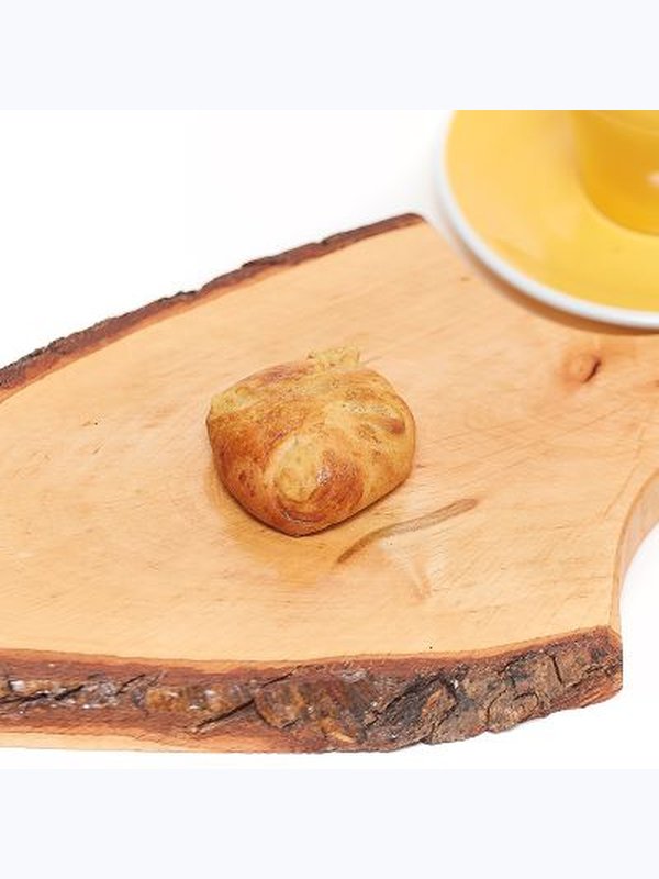 Pīrādziņš ar kartupeļu un zaļumu pildījumu