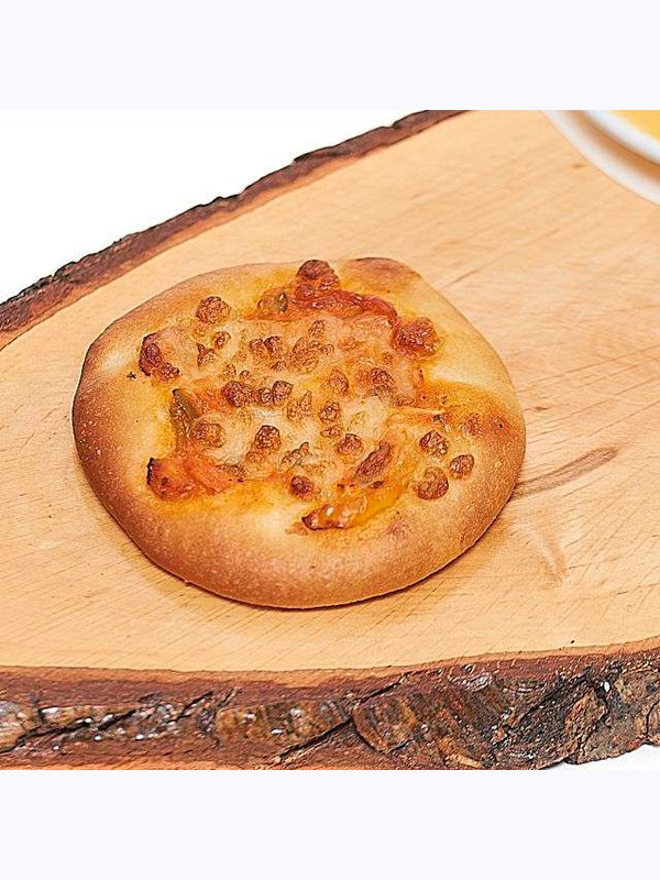 Pica ar 3 gaļu pildījumu un sieru