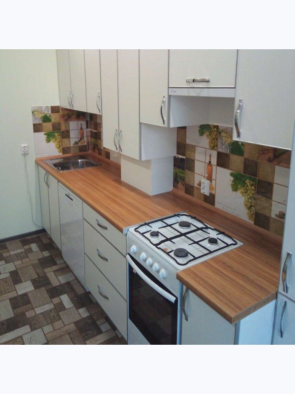 Кухня с нестандартной столешницей