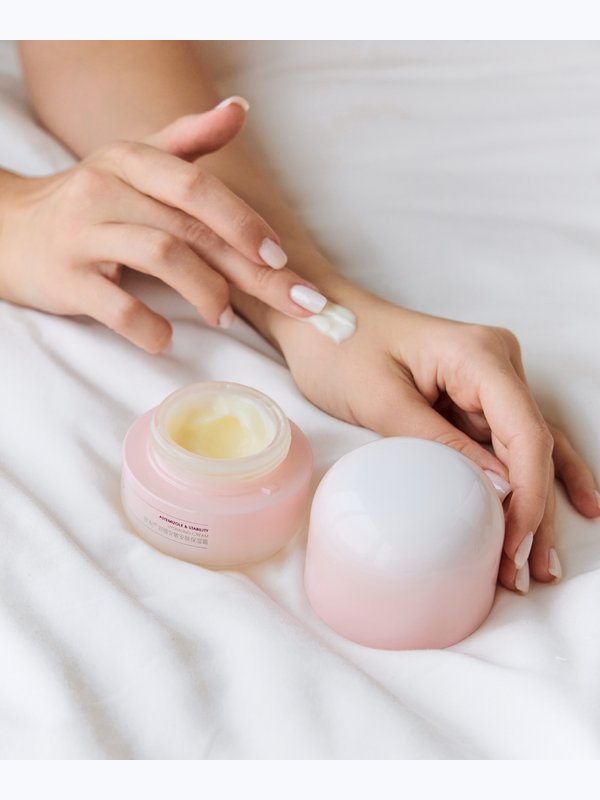 УВЛАЖНЕНИЕ Крем для лица Astemizole And Stability Hydrating Cream, 50 гр [YOZO]