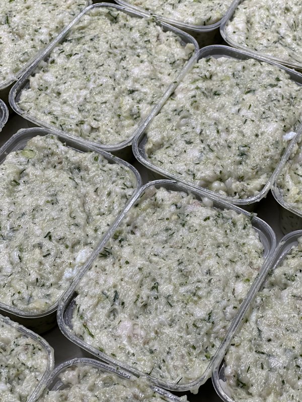 Сало Бутербродное нежное с чесноком и укропом