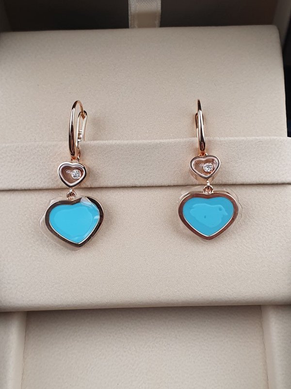 Серьги CHOPARD Happy Diamonds Happy Hearts