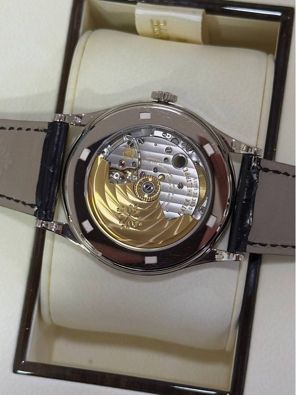 Patek Philippe Calatrava 38 мм