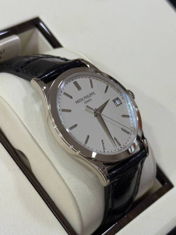Patek Philippe Calatrava 38 мм