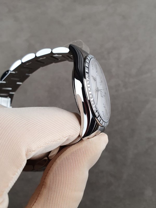 Longines Conquest Classic