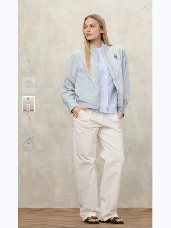 Куртка голубая Blauer