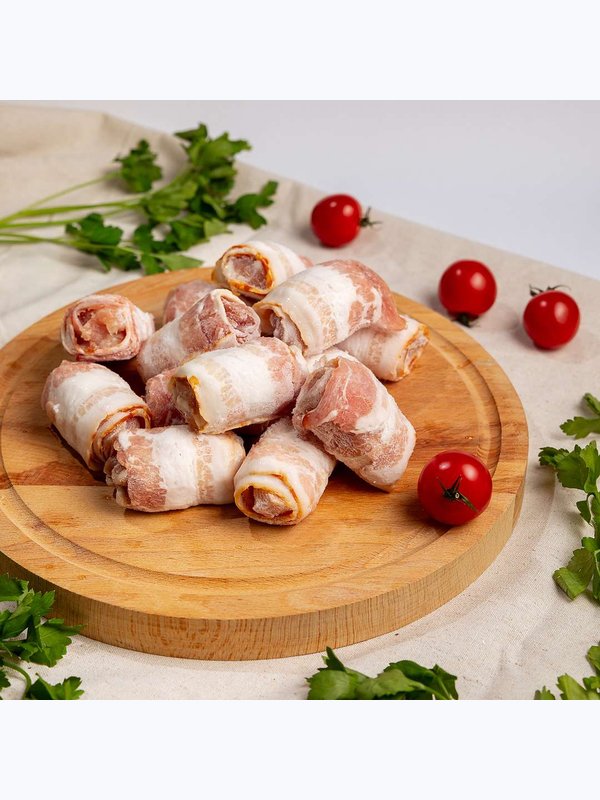 Рулетики куриные в беконе
