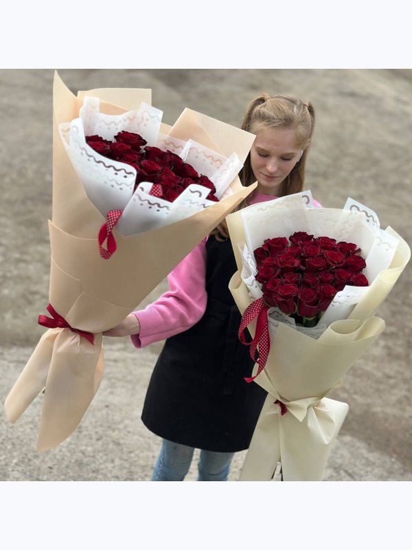 Роза красная 60см.