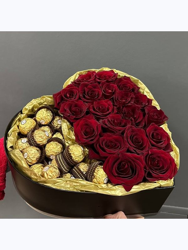 Сердце с конфетами ферерро
