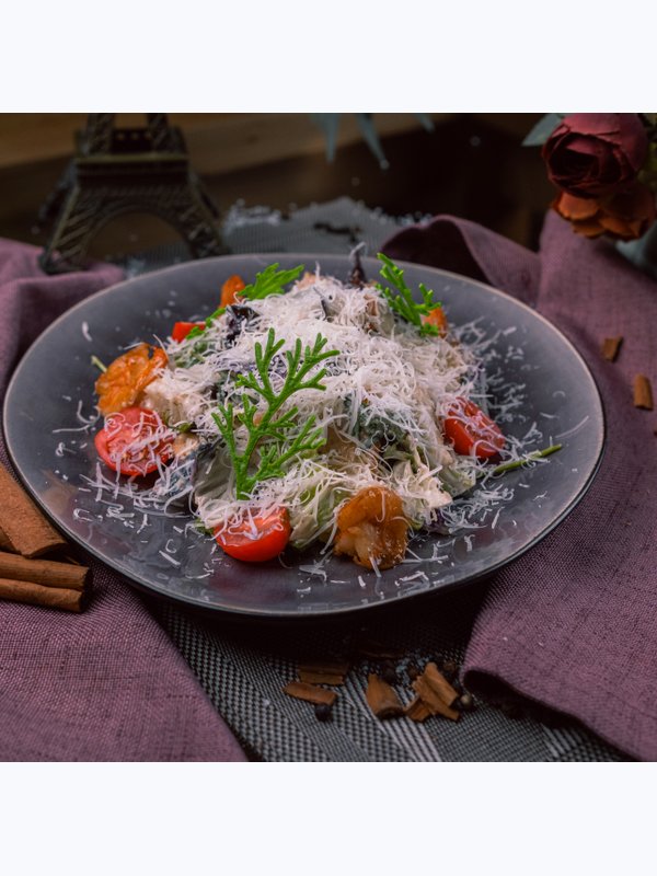 Салат Цезарь с тигровыми креветками / Caesar Salad with Tiger Shrimp