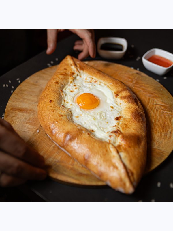 Хачапури по-аджарски