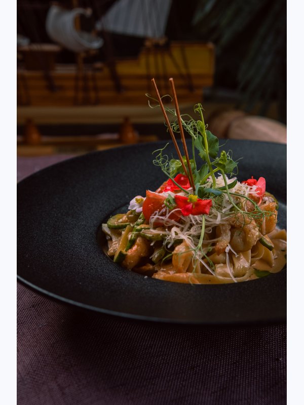 Паста фетучини с копченой говядиной\Fettuccine pasta with smoked beef